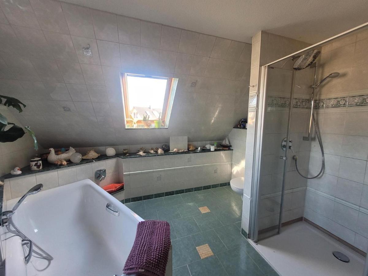 Schmidt * Neu Sallenthin